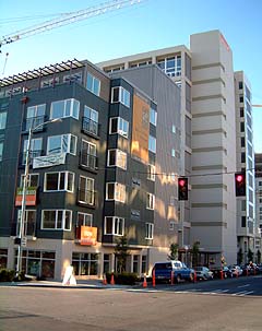 Klee Lofts & Suites 